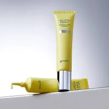 Goodal Green Tangerine Vita-C Dark Spot Care Eye Cream