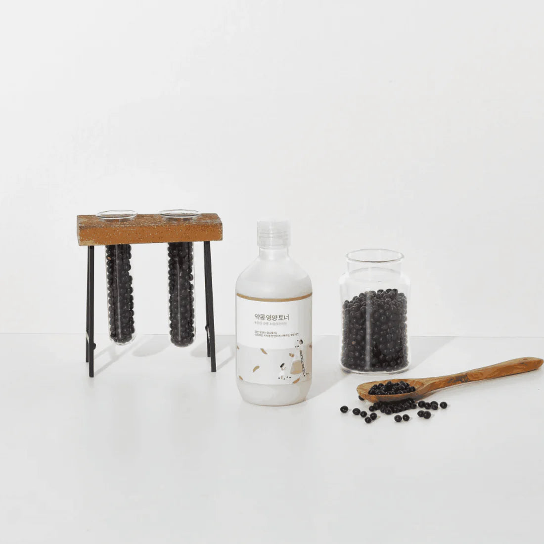 Round Lab SoyBean Nourishing Toner - Skinn K.